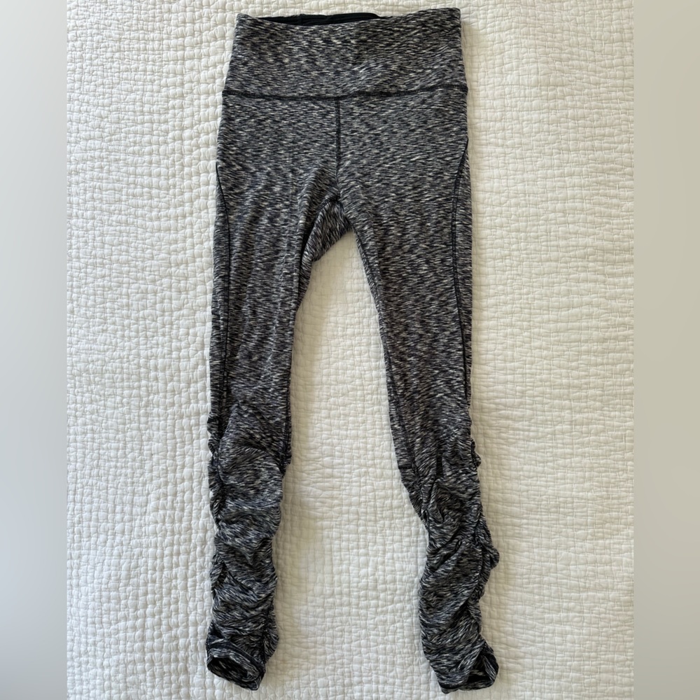 lululemon high-waisted ruched winter running tights size 6 NWOT
